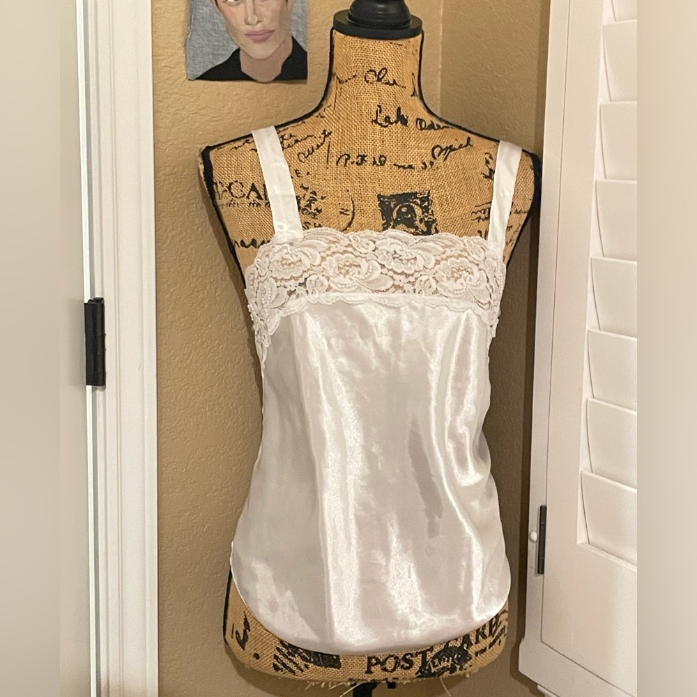 Chic Ivory Lace-Accented Camisole